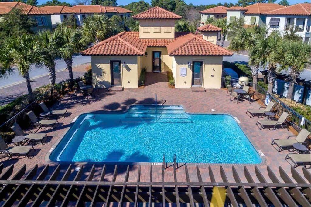 4 Bedroom House On The Golf Course With 2 Golf Carts! دستين المظهر الخارجي الصورة